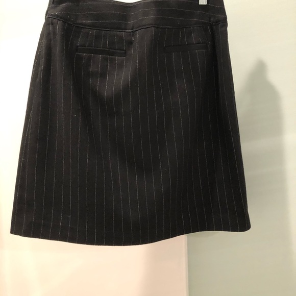 Ann Taylor Pleated Skirt - Picture 6 of 6